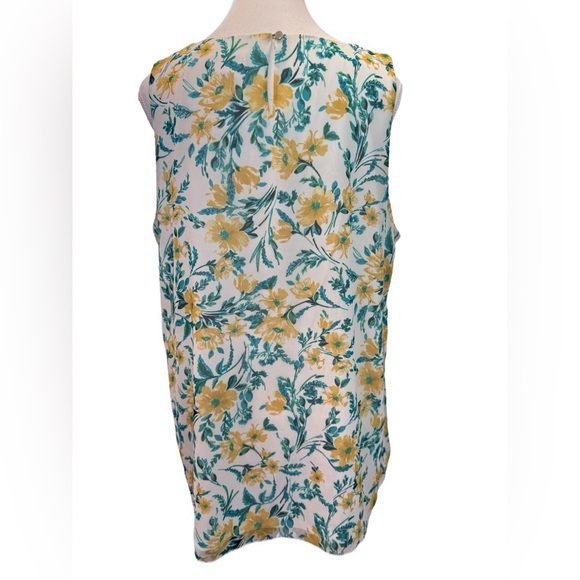 Calvin Klein | Flowy Floral Sleeveless Blouse Top - Picture 2 of 12